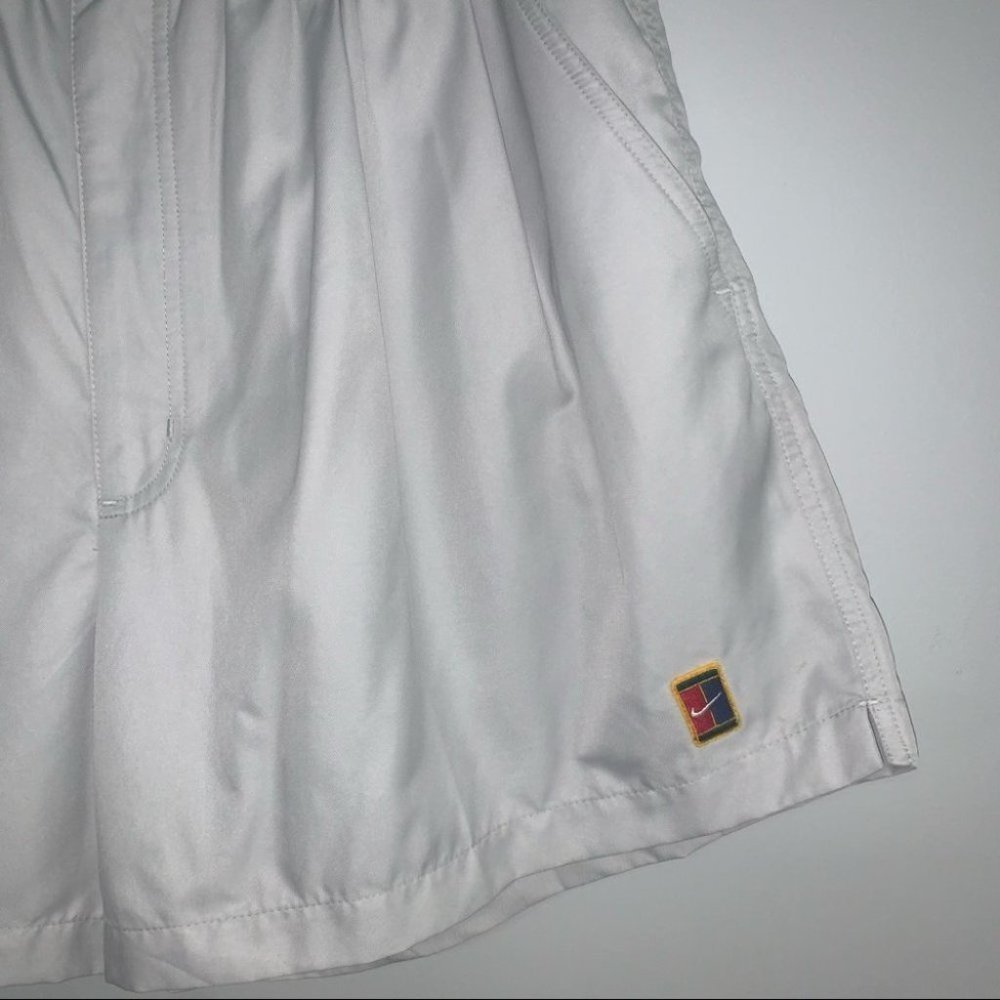 Nike‎ Vintage Court Tennis Agrassi-Sampras Style Pleated Shorts Men’s XL - Picture 3 of 7
